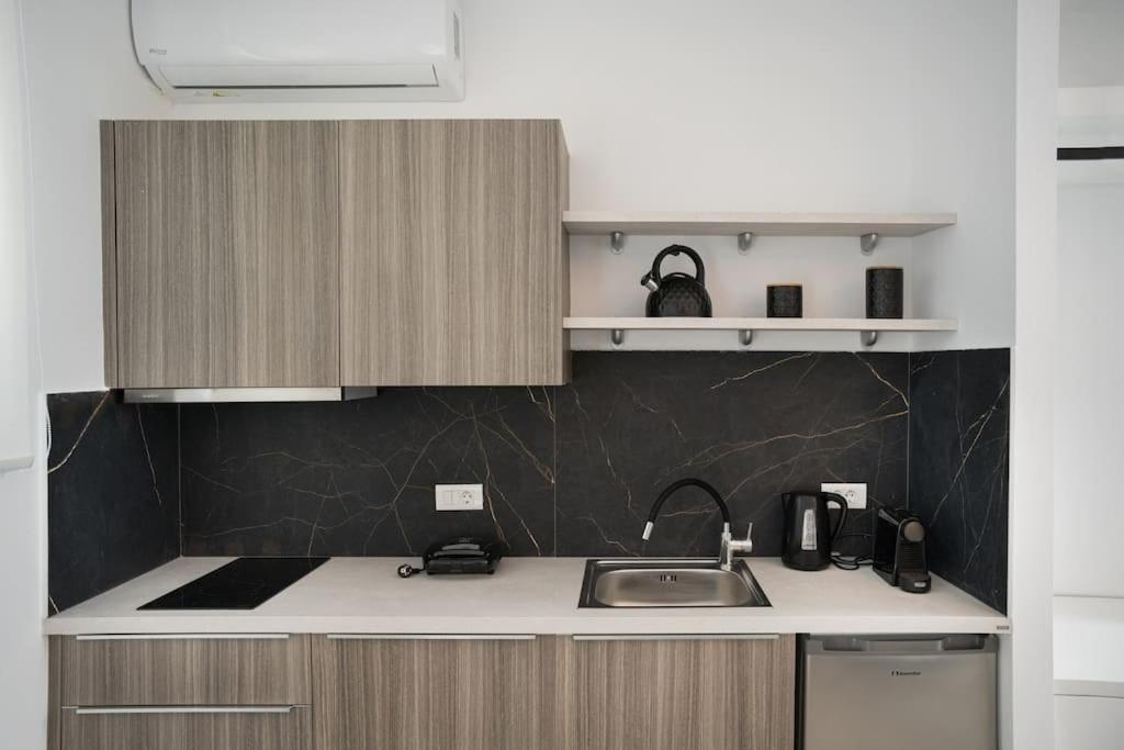 Minoas Suite The Sense Of Luxury 伊拉克利翁 外观 照片