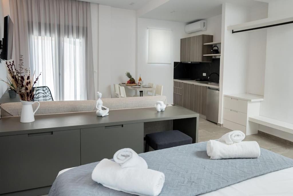 Minoas Suite The Sense Of Luxury 伊拉克利翁 外观 照片