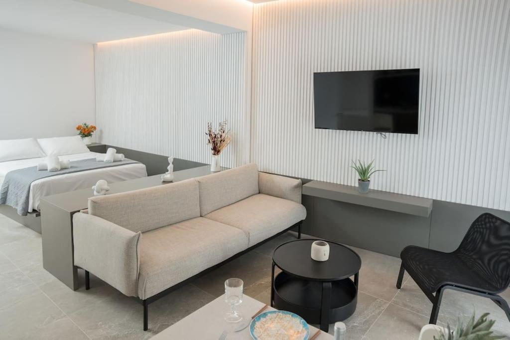 Minoas Suite The Sense Of Luxury 伊拉克利翁 外观 照片